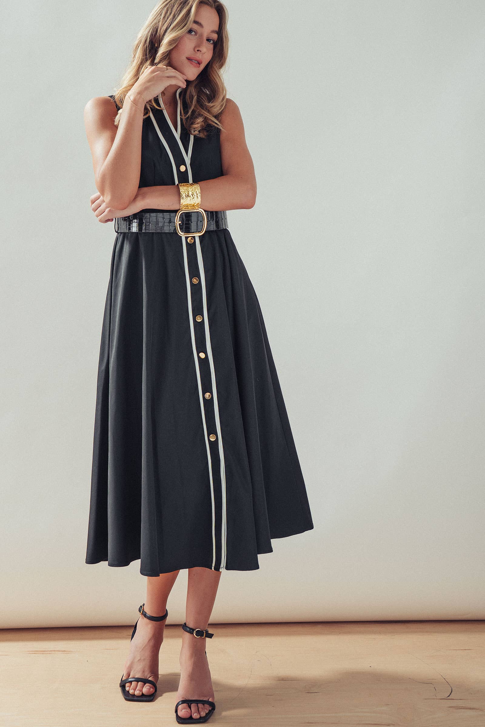 Sleeveless Contrast Trim A-Line Midi Dress