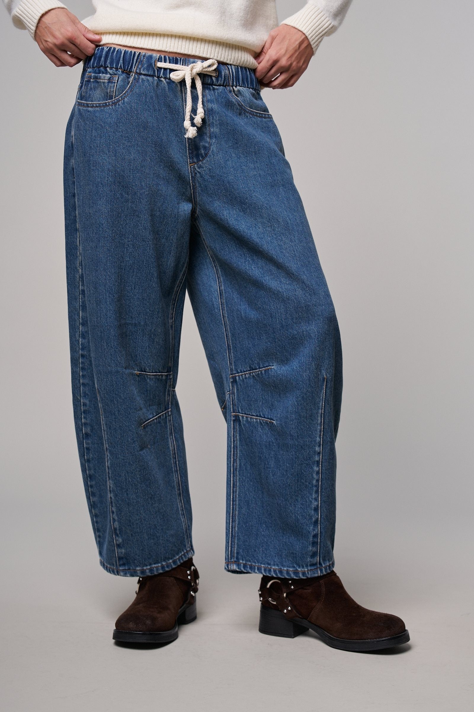 Laid-Back Light Wash Barrel Denim Pants in MEDIUM DENIM - Women's Wide Leg Jeans | Urban Daizy