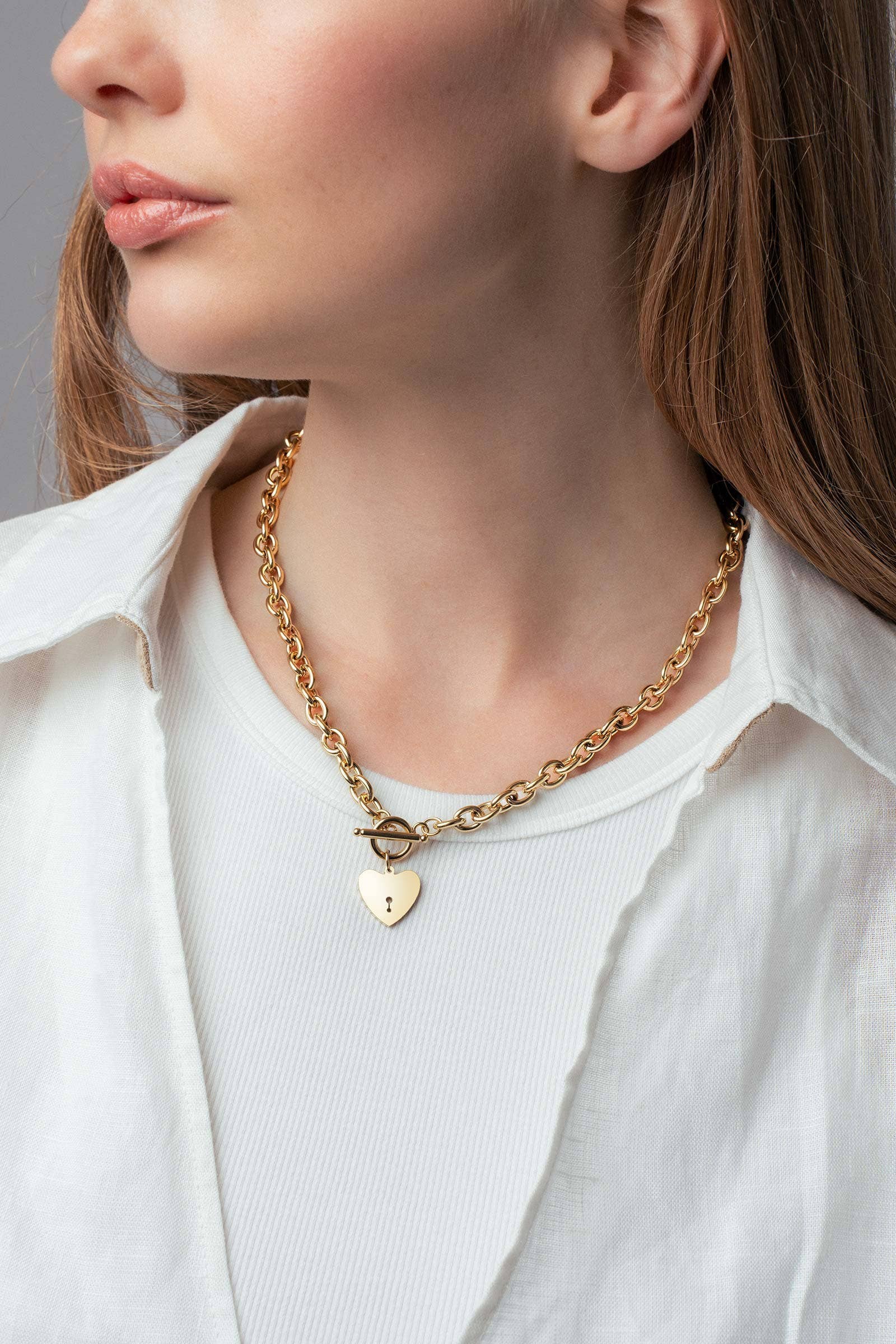 Urban Daizy 14K Gold Plated Heart Lock Toggle Chain Necklace Yellow-Gold Pendant/Charm Necklace (UDZ-JW-00002) – alternate view 2