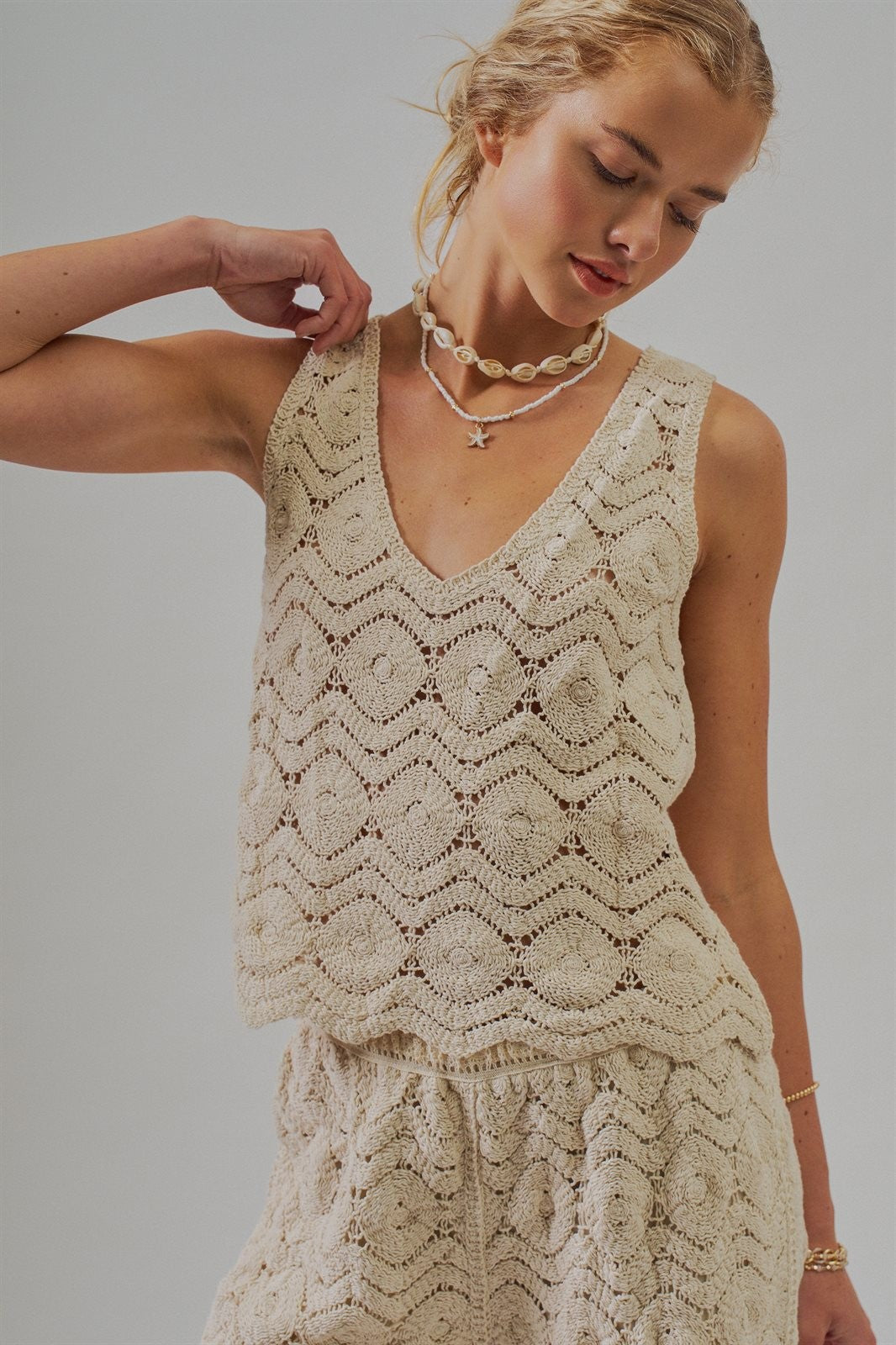 Natural Crochet Wavy V-Neck Tank