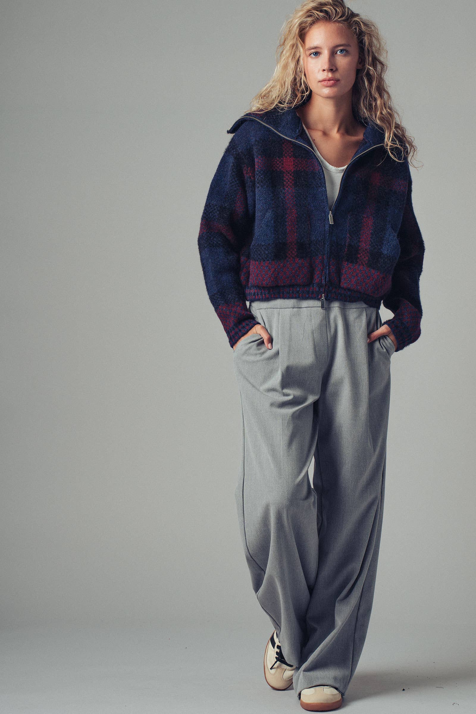 Relaxed Wide-Leg Drawstring Trousers
