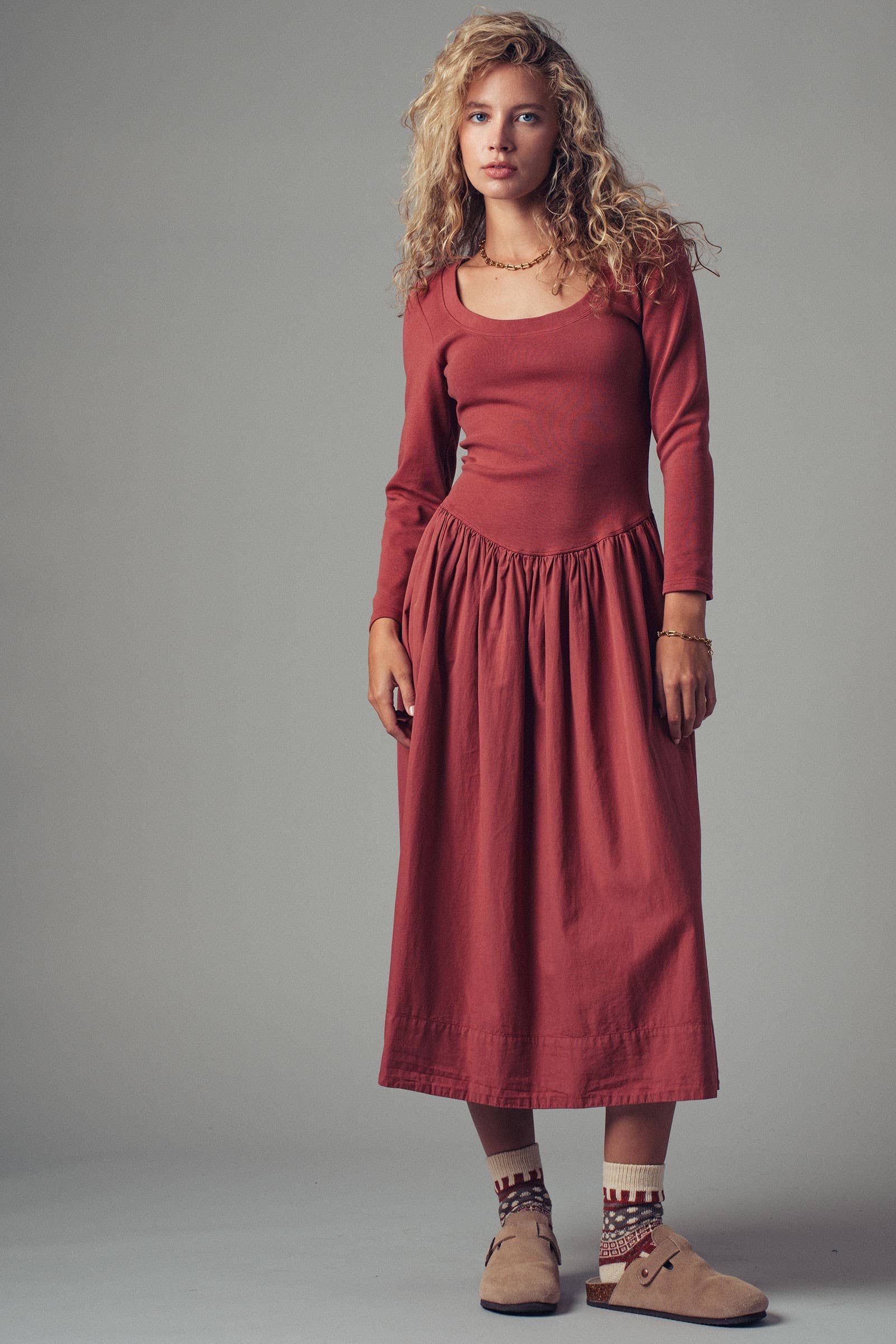 Elegant  Gathered Midi Dress