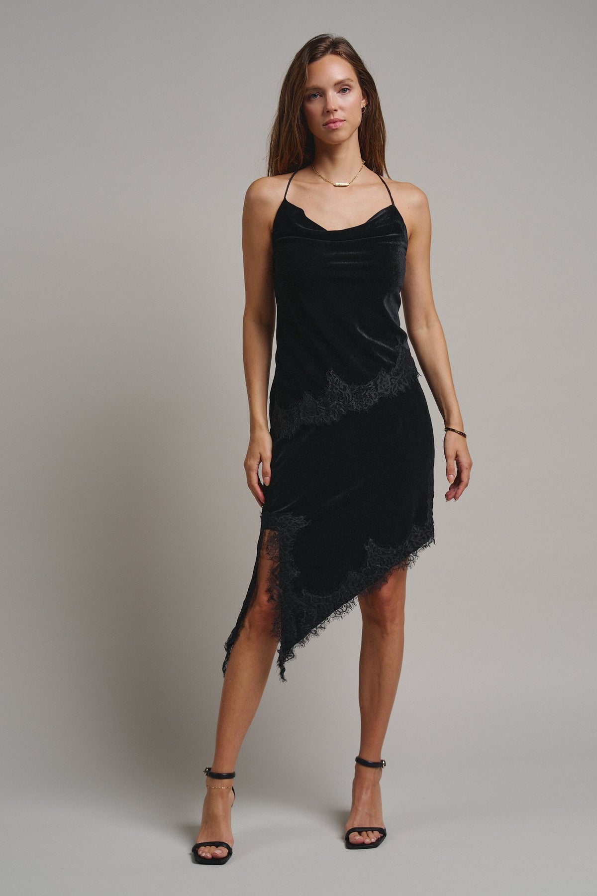 Evening Lace Velvet Cami Top in Black - Women's Tanks & Camis | Urban Daizy