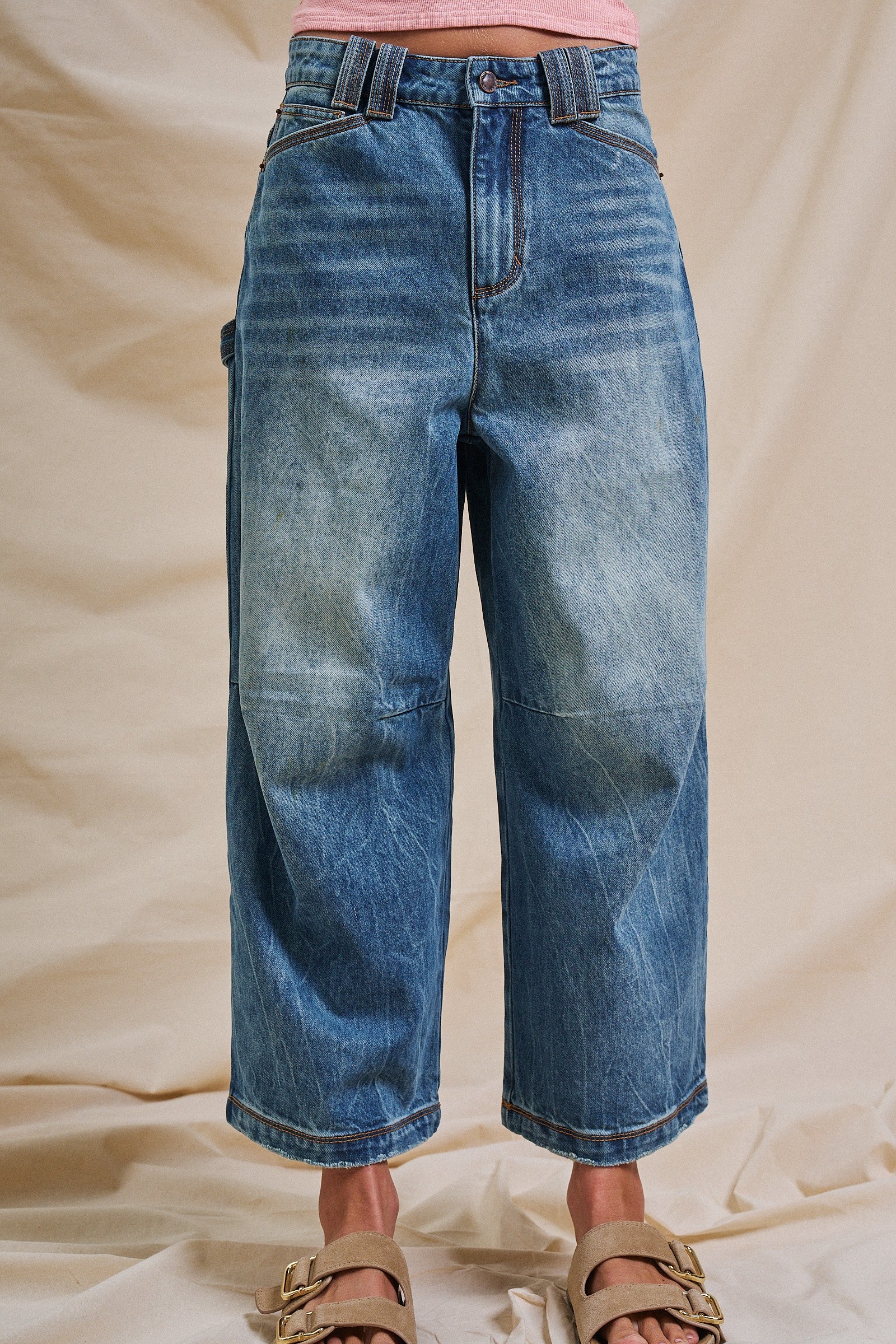 Vintage Wash Cropped Wide-Leg Denim Jeans in Denim - Women's Pants | Urban Daizy