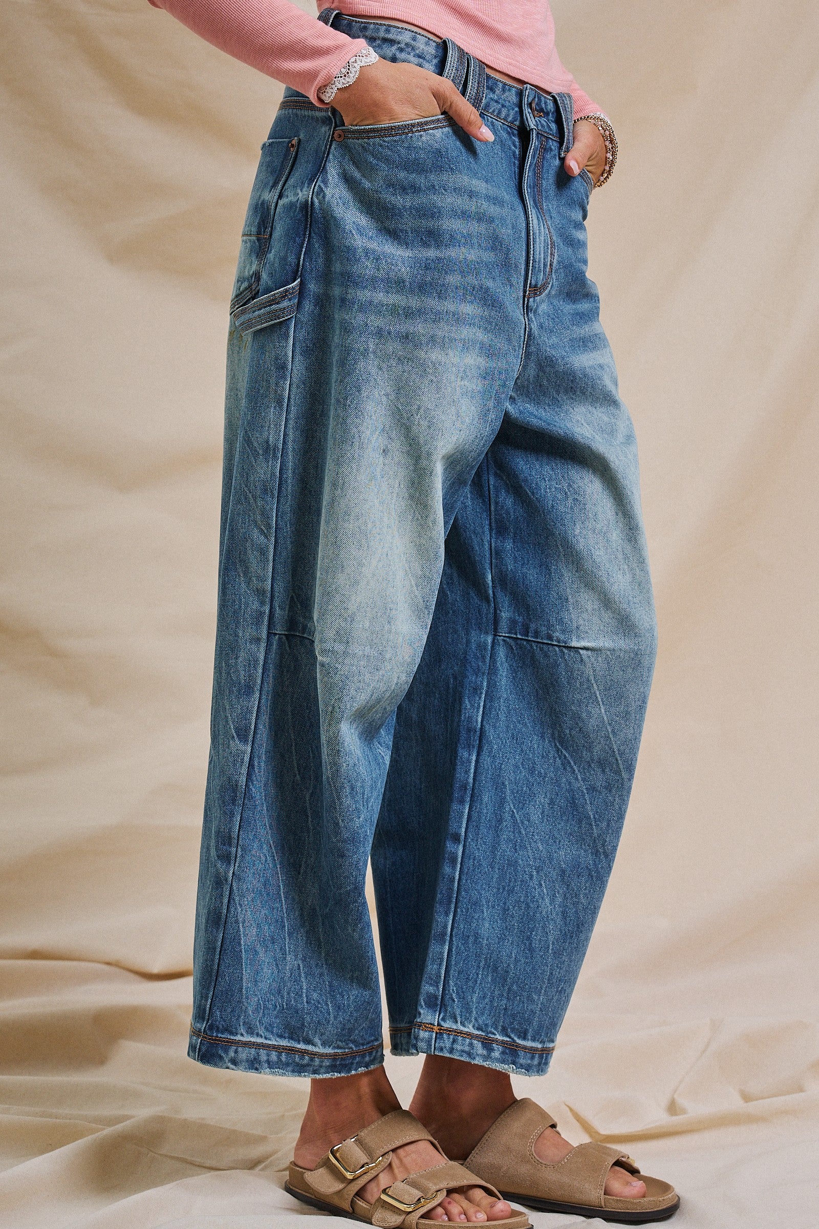 Vintage Wash Cropped Wide-Leg Denim Jeans in Denim - Women's Pants | Urban Daizy