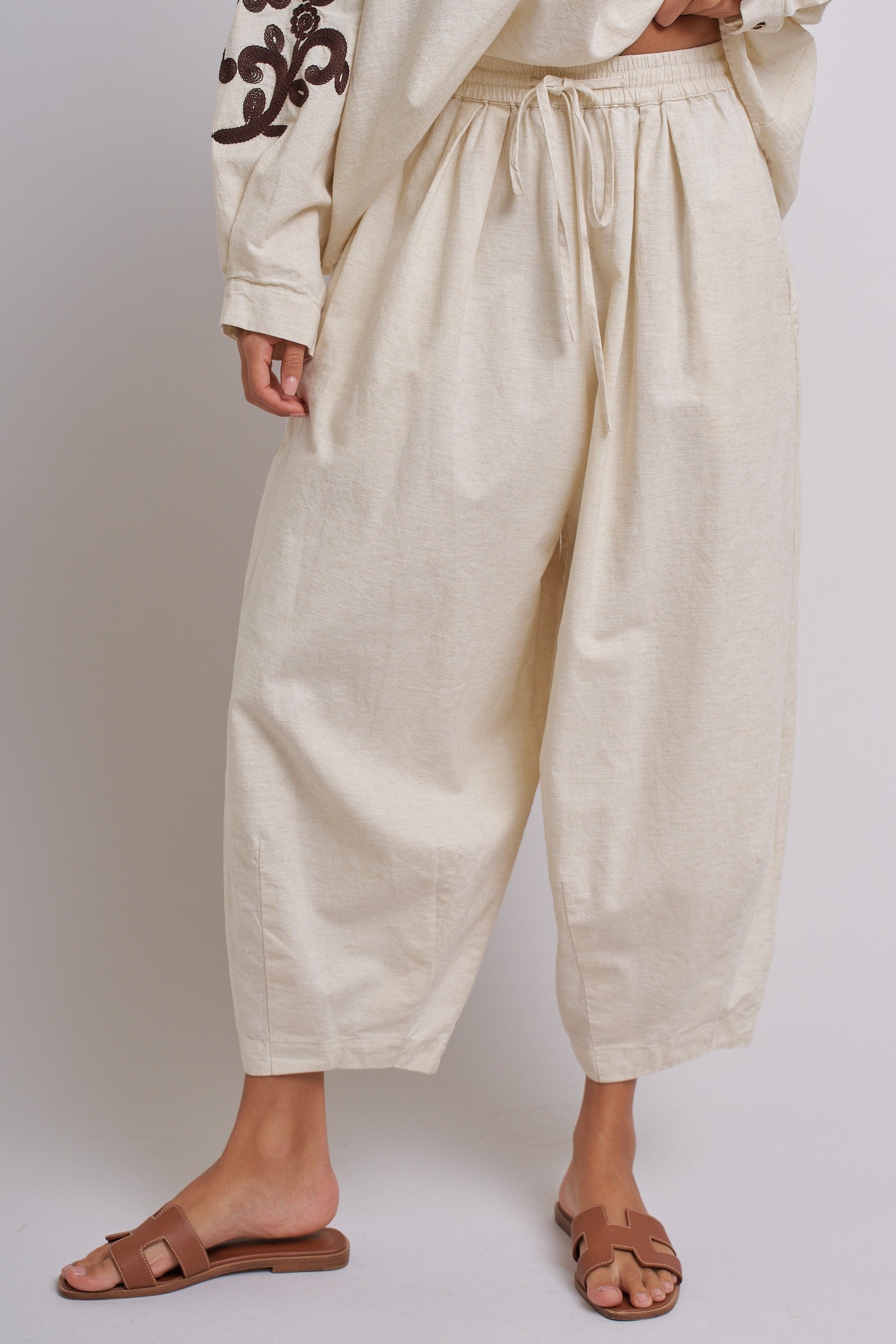 Cotton Linen Drawstring Cocoon Pants with Elastic Waist in Linen - Women's Pants | Urban Daizy