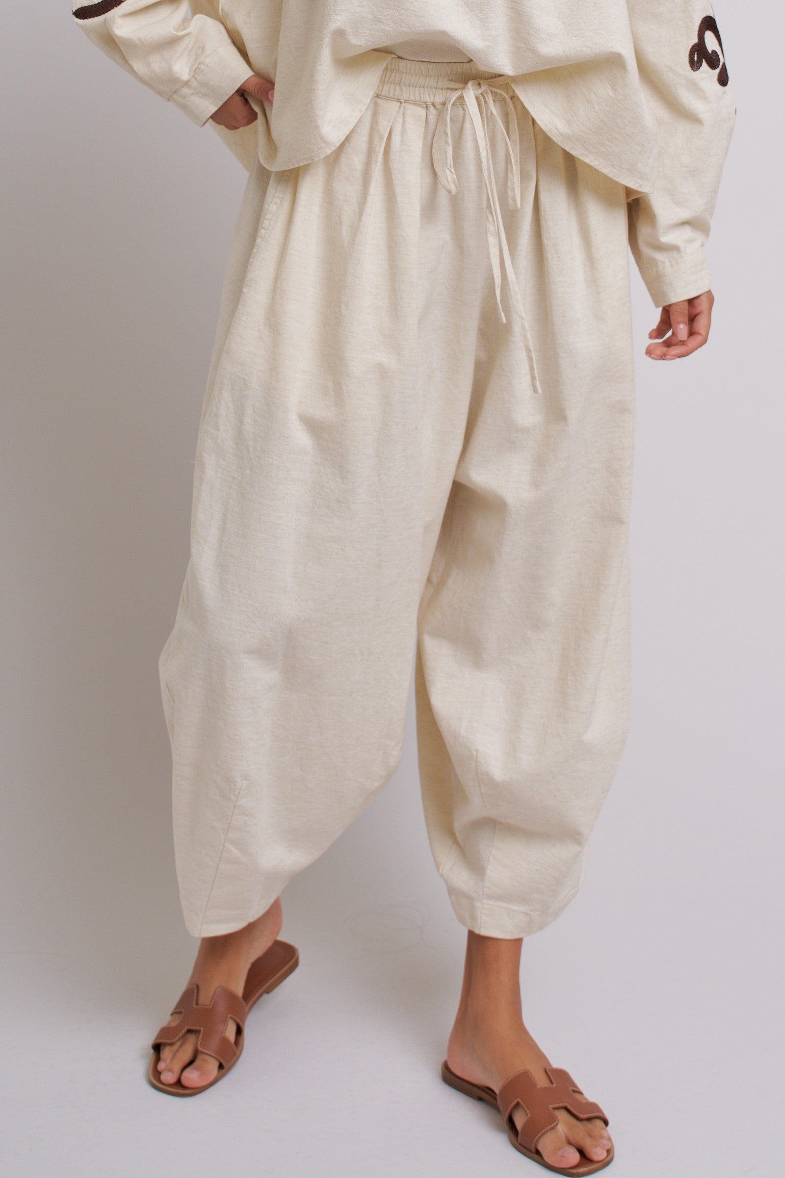 Cotton Linen Drawstring Cocoon Pants with Elastic Waist in Linen - Women's Pants | Urban Daizy