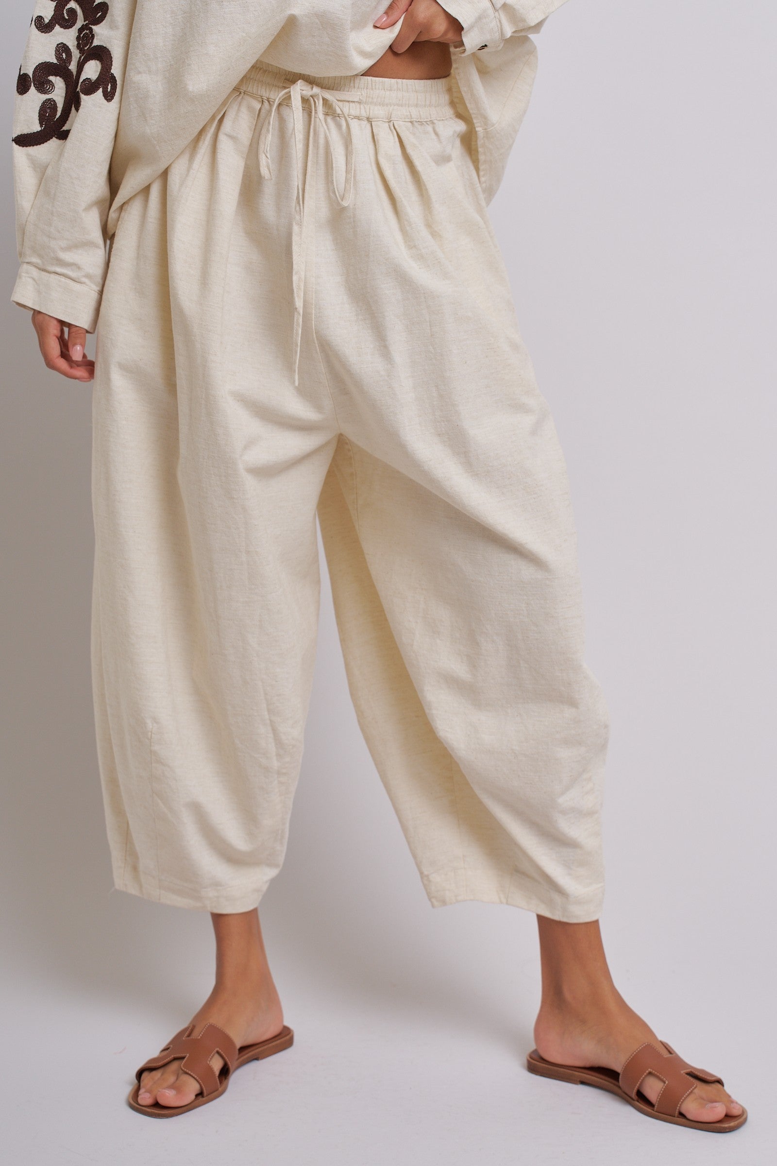 Cotton Linen Drawstring Cocoon Pants with Elastic Waist in Linen - Women's Pants | Urban Daizy