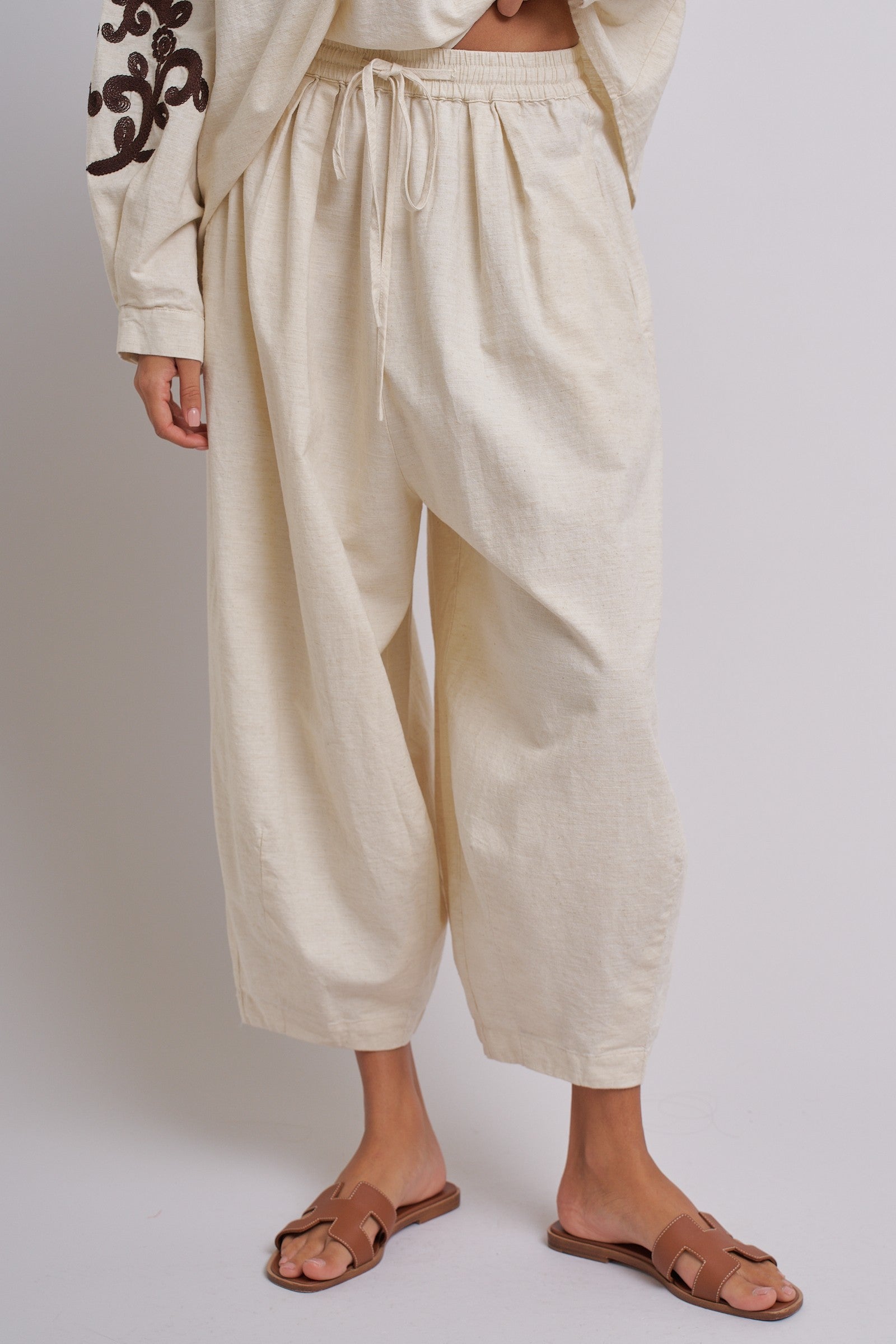 Cotton Linen Drawstring Cocoon Pants with Elastic Waist in Linen - Women's Pants | Urban Daizy