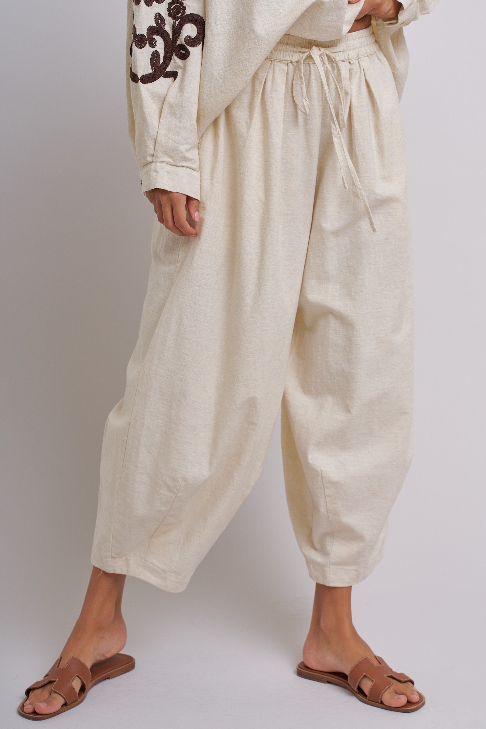 Cotton Linen Drawstring Cocoon Pants with Elastic Waist in Linen - Women's Pants | Urban Daizy