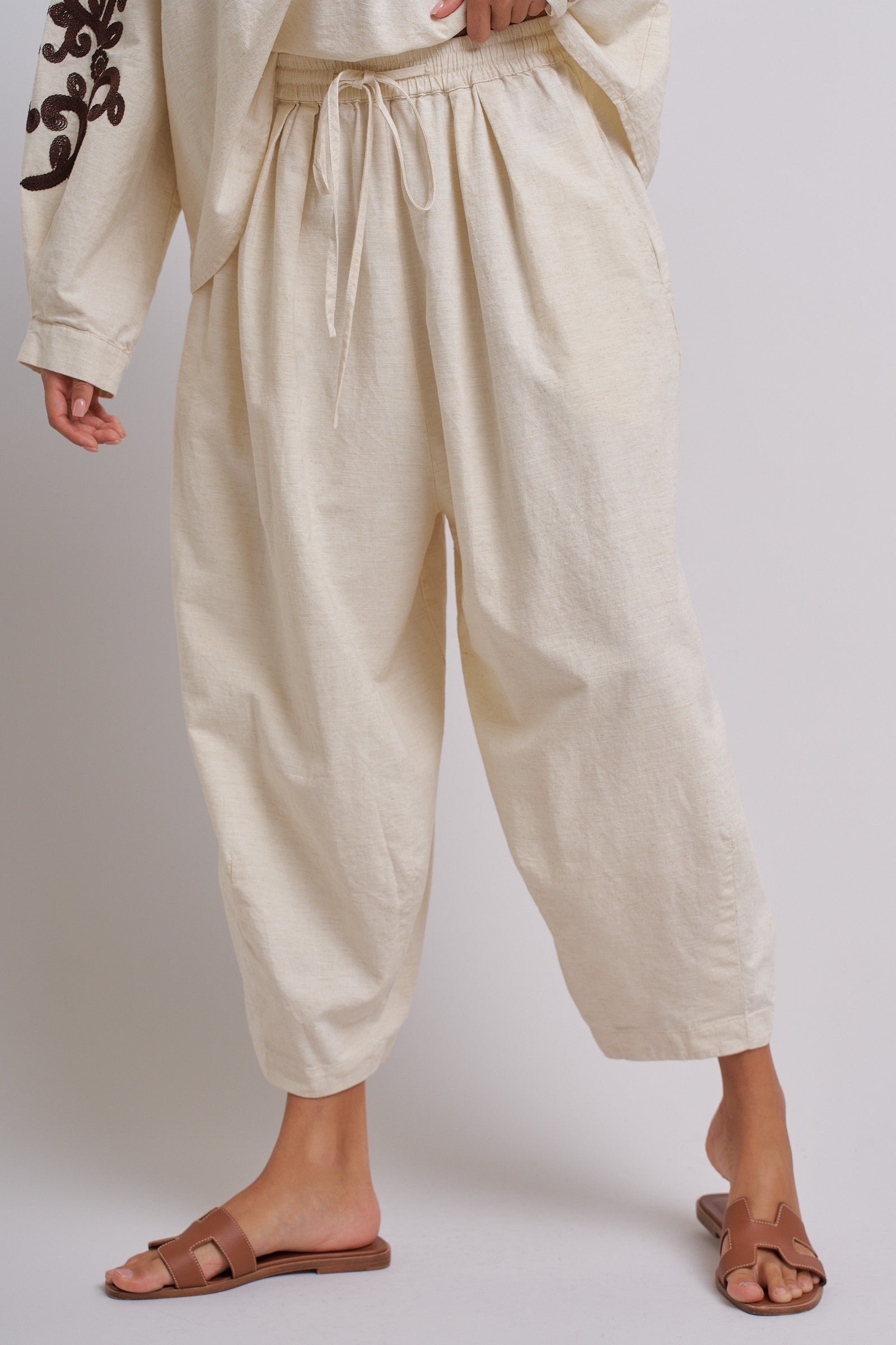 Cotton Linen Drawstring Cocoon Pants with Elastic Waist in Linen - Women's Pants | Urban Daizy