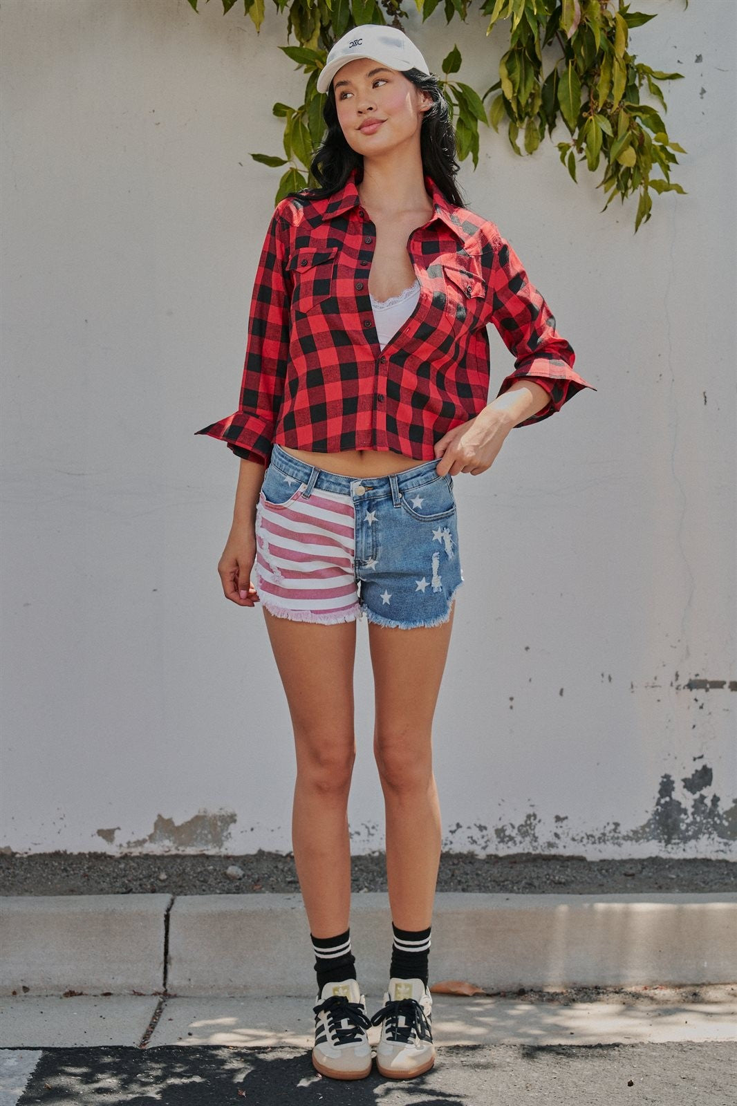 Buffalo Plaid Cropped Flannel Button Down Shirt in Red Black - Women's Shirts & Blouses | Urban Daizy