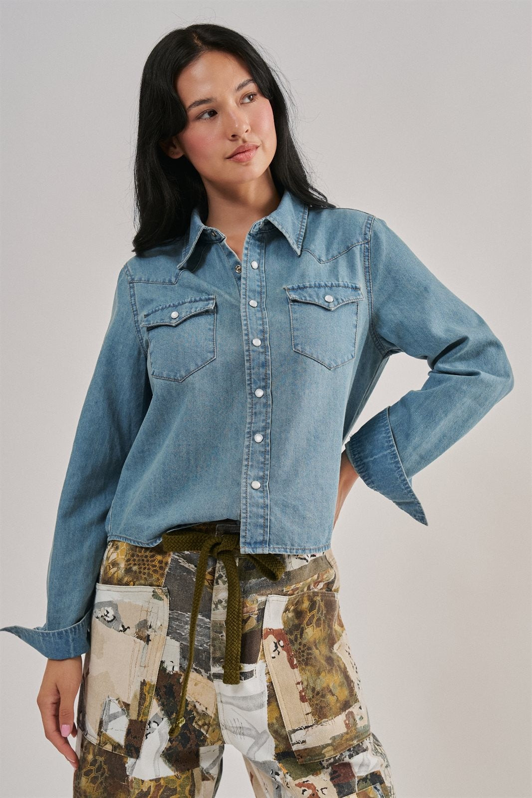 Western Yoke Pearl Snap Denim Shirt in Denim Blue - Women's Shirts & Blouses | Urban Daizy