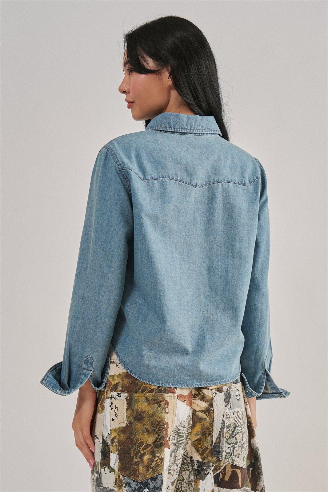 Western Yoke Pearl Snap Denim Shirt in Denim Blue - Women's Shirts & Blouses | Urban Daizy