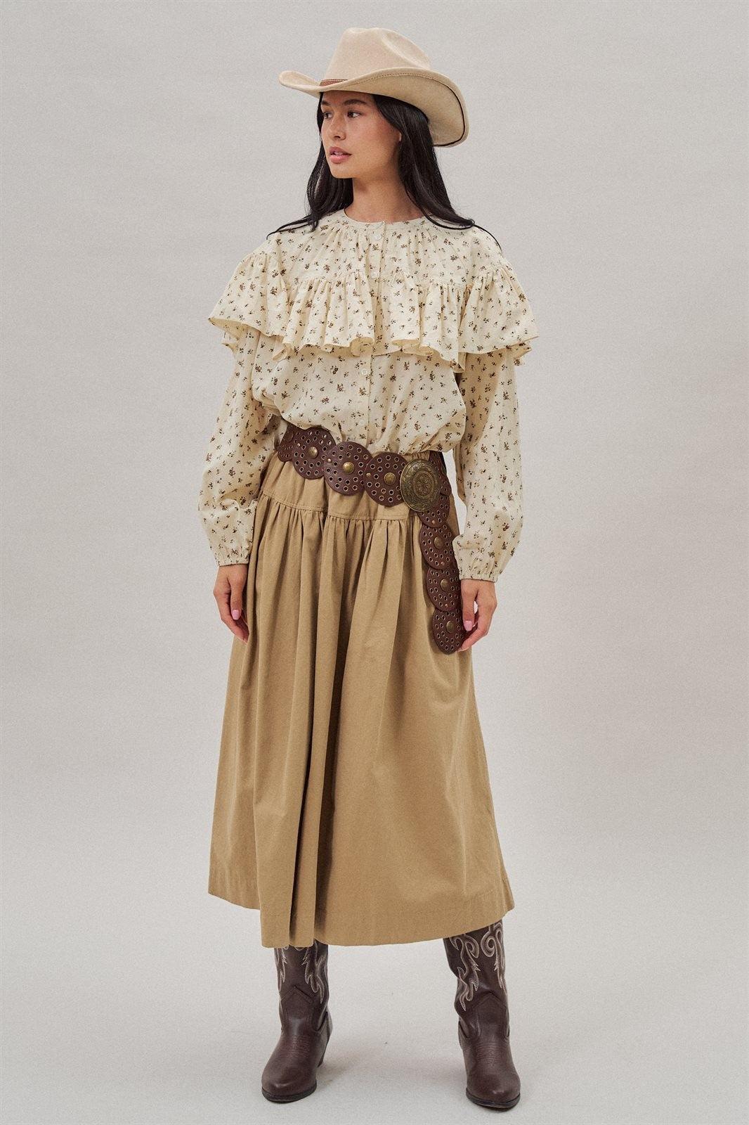 Ditsy Floral Ruffle Yoke Prairie Blouse in Ivory - Women's Blankets | Urban Daizy