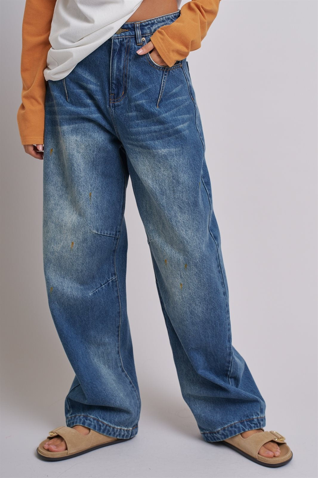 Retro Fade Wide-Leg Barrel Jeans in Denim - Women's Denim | Urban Daizy