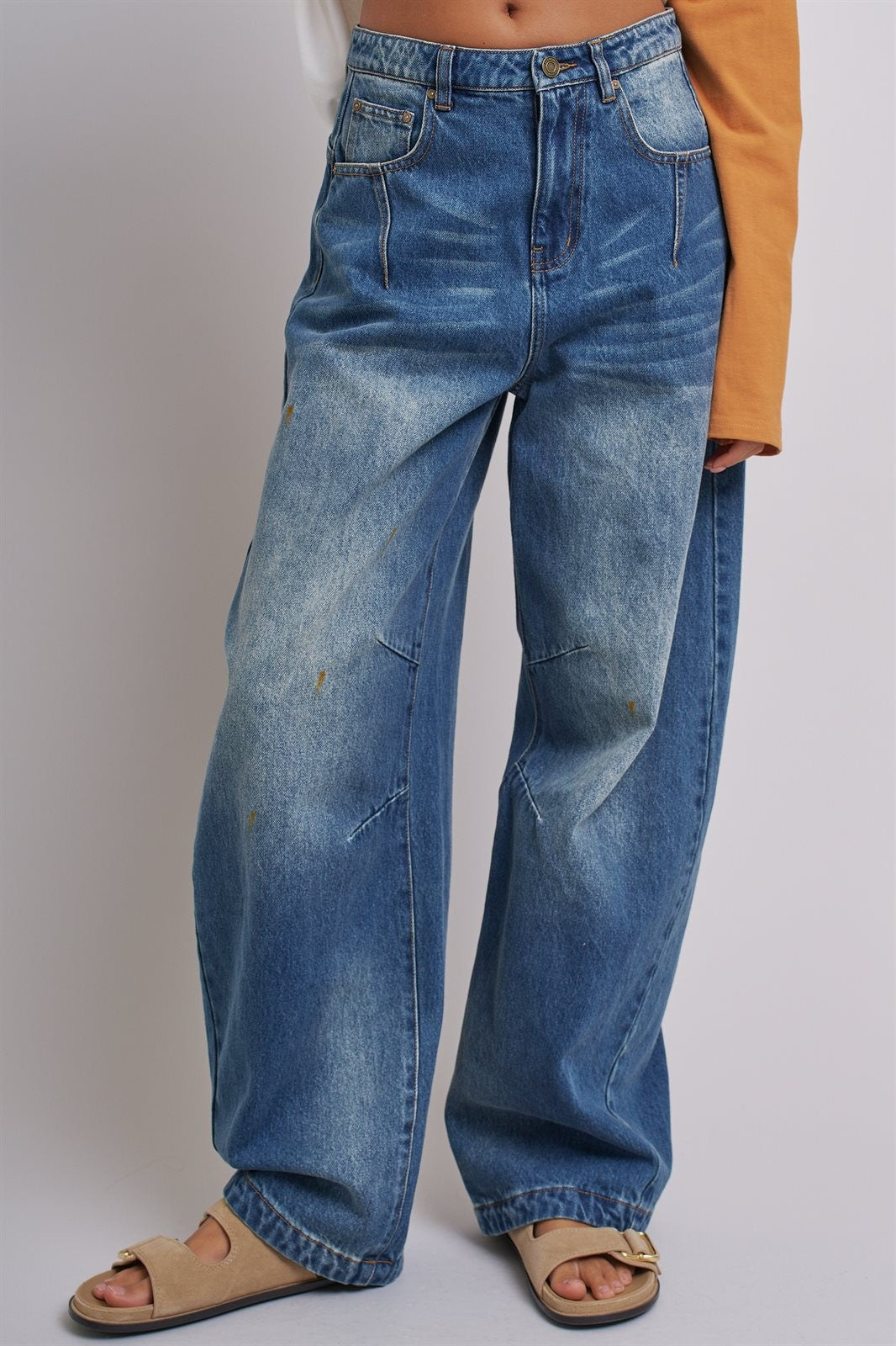 Retro Fade Wide-Leg Barrel Jeans in Denim - Women's Denim | Urban Daizy