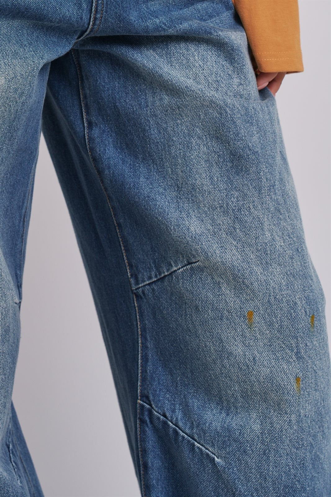 Retro Fade Wide-Leg Barrel Jeans in Denim - Women's Denim | Urban Daizy
