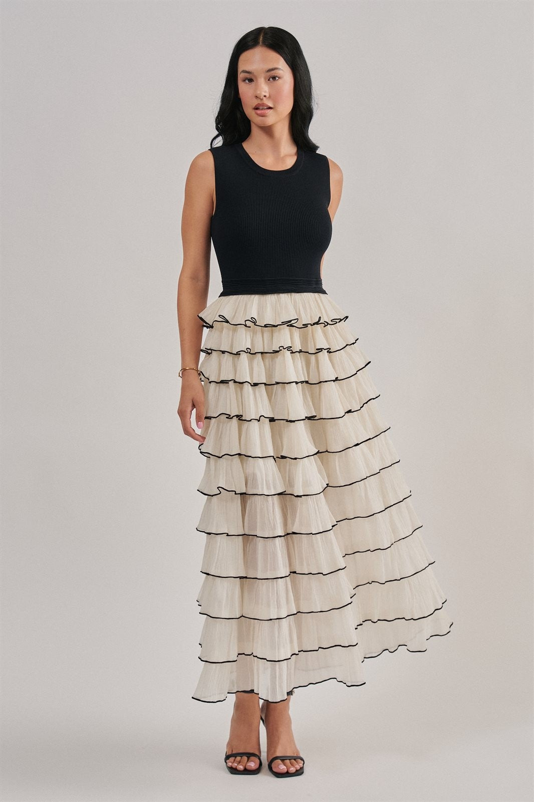 Contrast Trim Tiered Ruffle Maxi Dress in Black - Women's Cocktail Dresses | Urban Daizy