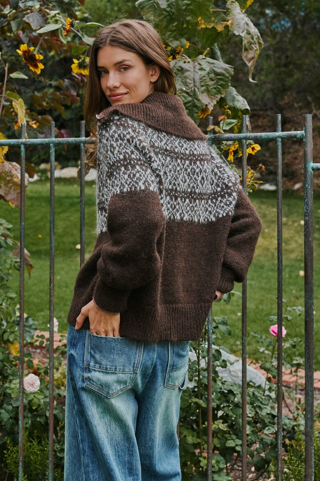 Nordic Fair Isle Zip Up Sweater Jacket in Brown - Women's Cardigans & Shrugs | Urban Daizy