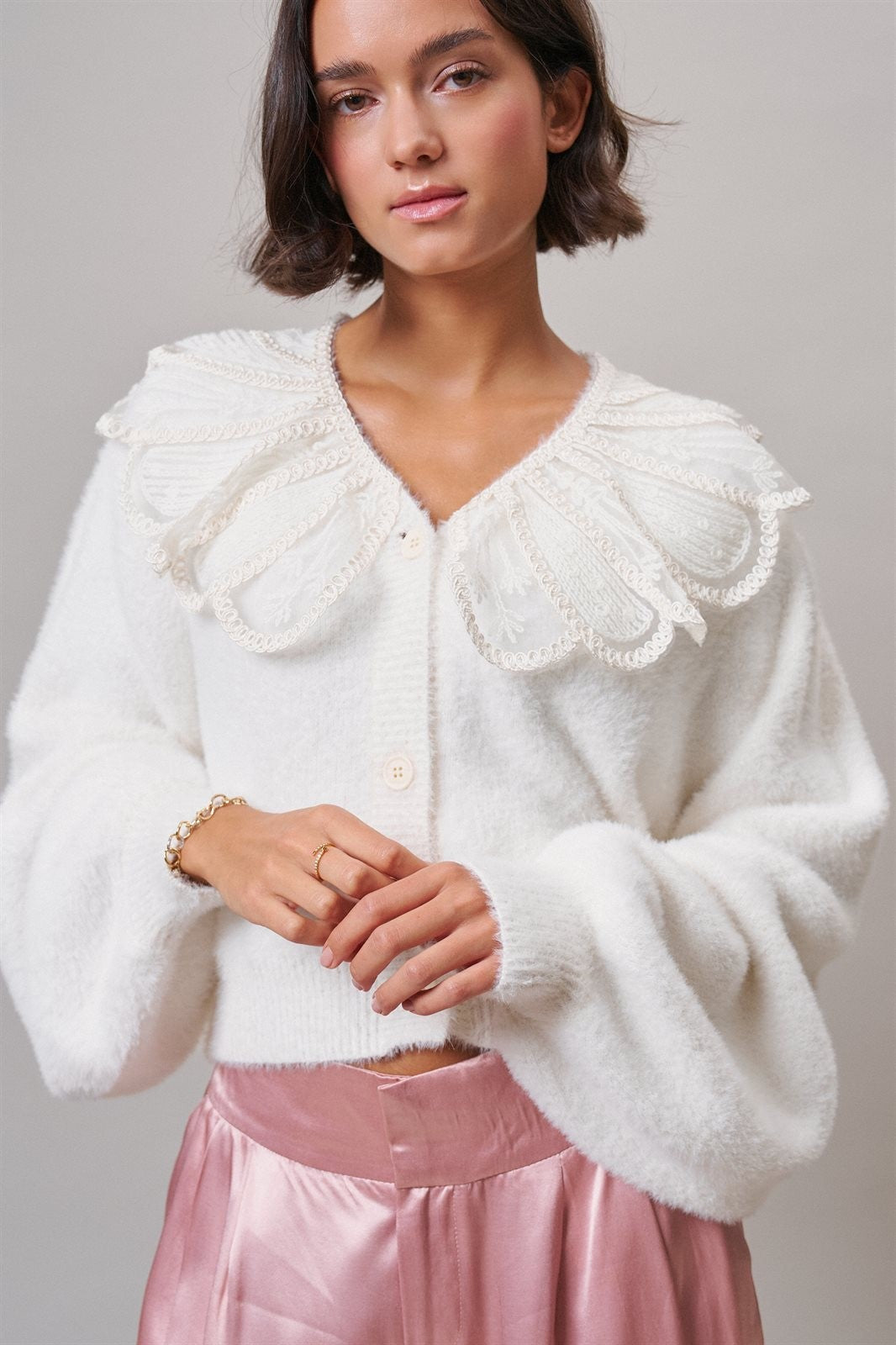 Storybook Lace Collar Knit Cardigan in Ivory - Women's Cardigans & Shrugs | Urban Daizy