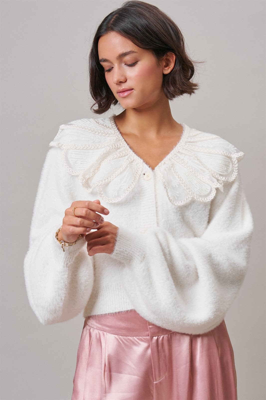 Storybook Lace Collar Knit Cardigan in Ivory - Women's Cardigans & Shrugs | Urban Daizy