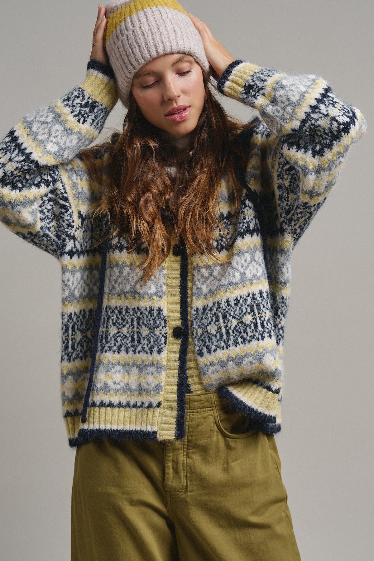 Snowfall Fair Isle Hooded Cardigan in Grey/navy - Women's Cardigans & Shrugs | Urban Daizy