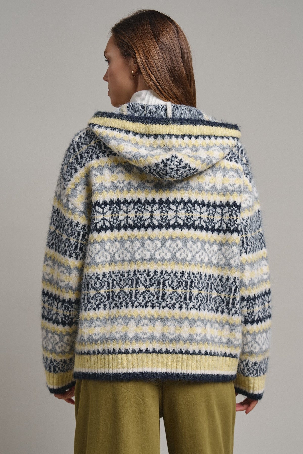 Snowfall Fair Isle Hooded Cardigan in Grey/navy - Women's Cardigans & Shrugs | Urban Daizy
