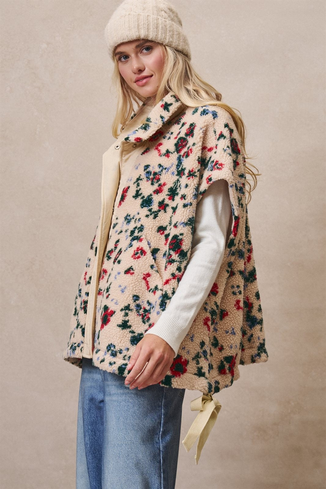 Ditsy Floral Sherpa Vest With Bow Hem Detail in Print - Women's Vests | Urban Daizy