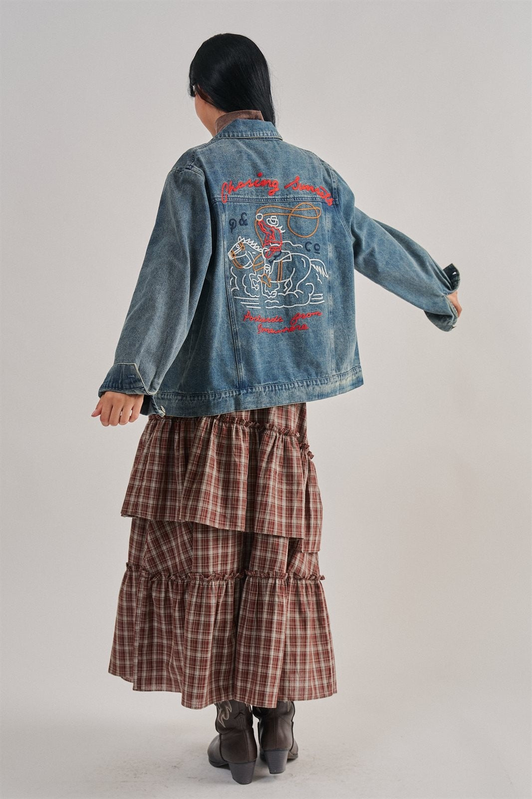 Embroidered Western Cowgirl Denim Trucker Jacket in Denim - Women's Jackets & Blazers | Urban Daizy