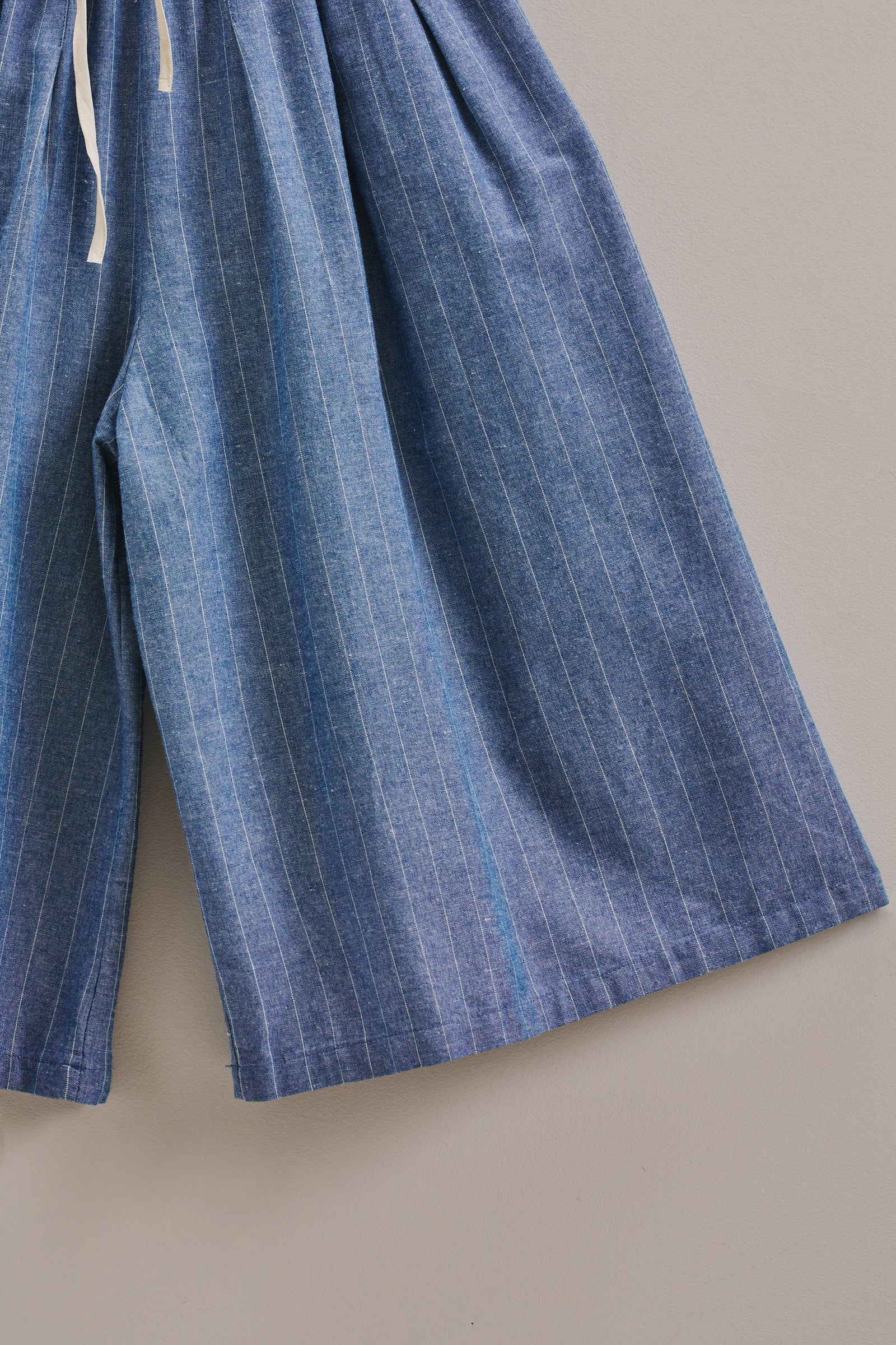 Striped Wide Leg Culotte Pants With Drawstring Waist in Blue - Women's Pants | Urban Daizy