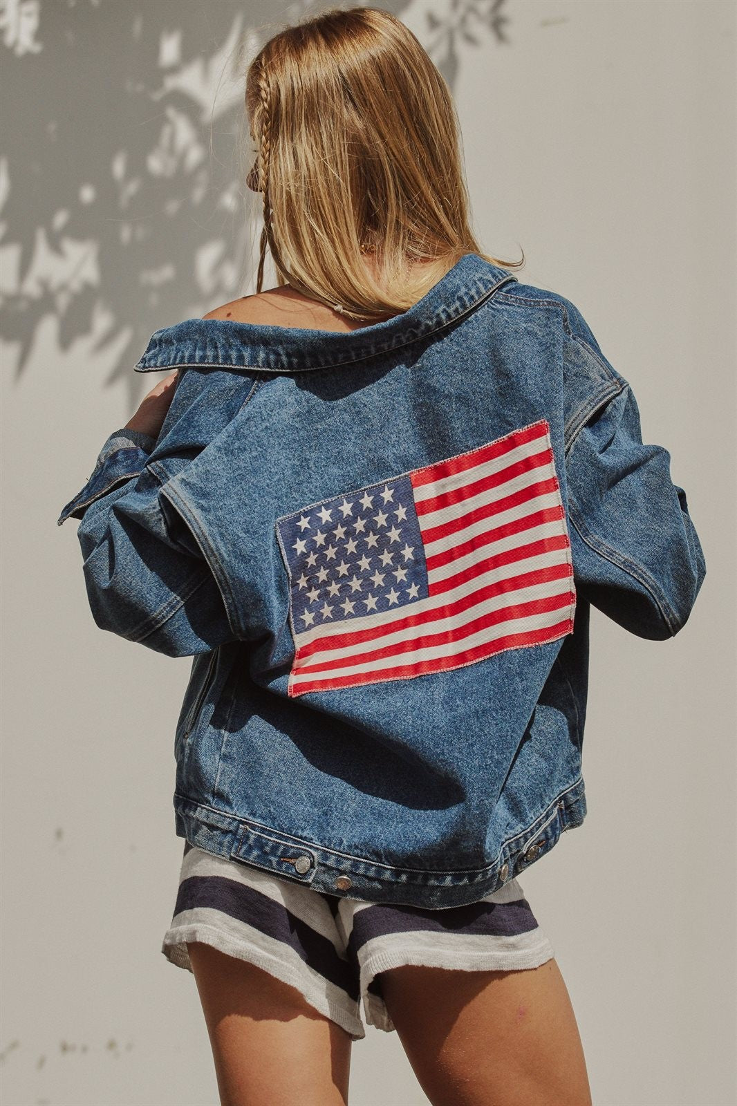 American Flag Patch Denim Trucker Jacket in Denim - Women's Pants | Urban Daizy