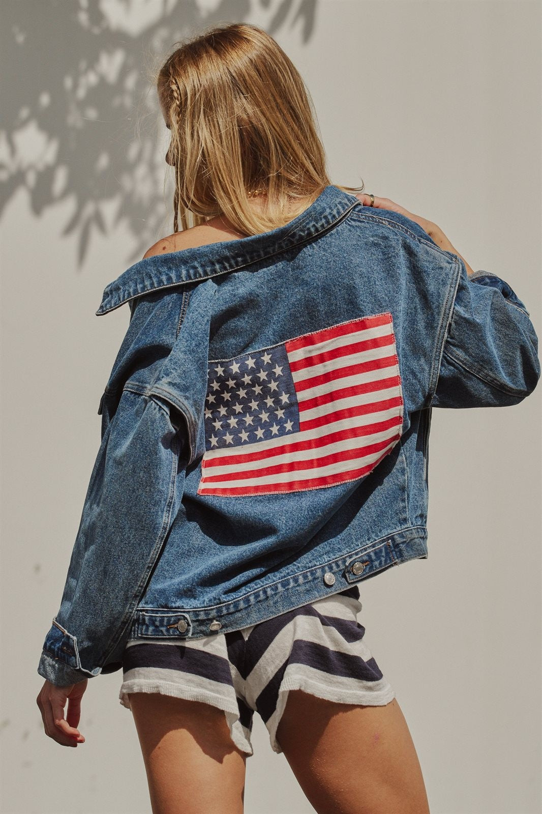 American Flag Patch Denim Trucker Jacket in Denim - Women's Pants | Urban Daizy