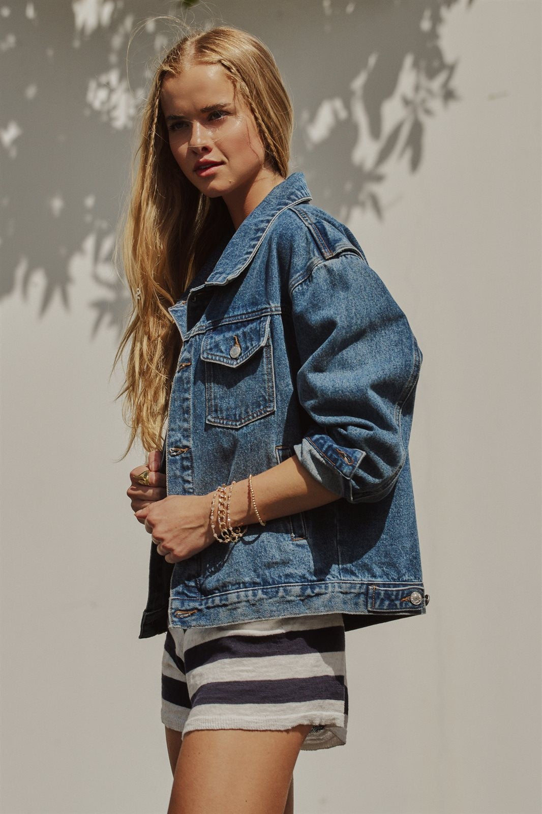 American Flag Patch Denim Trucker Jacket in Denim - Women's Pants | Urban Daizy