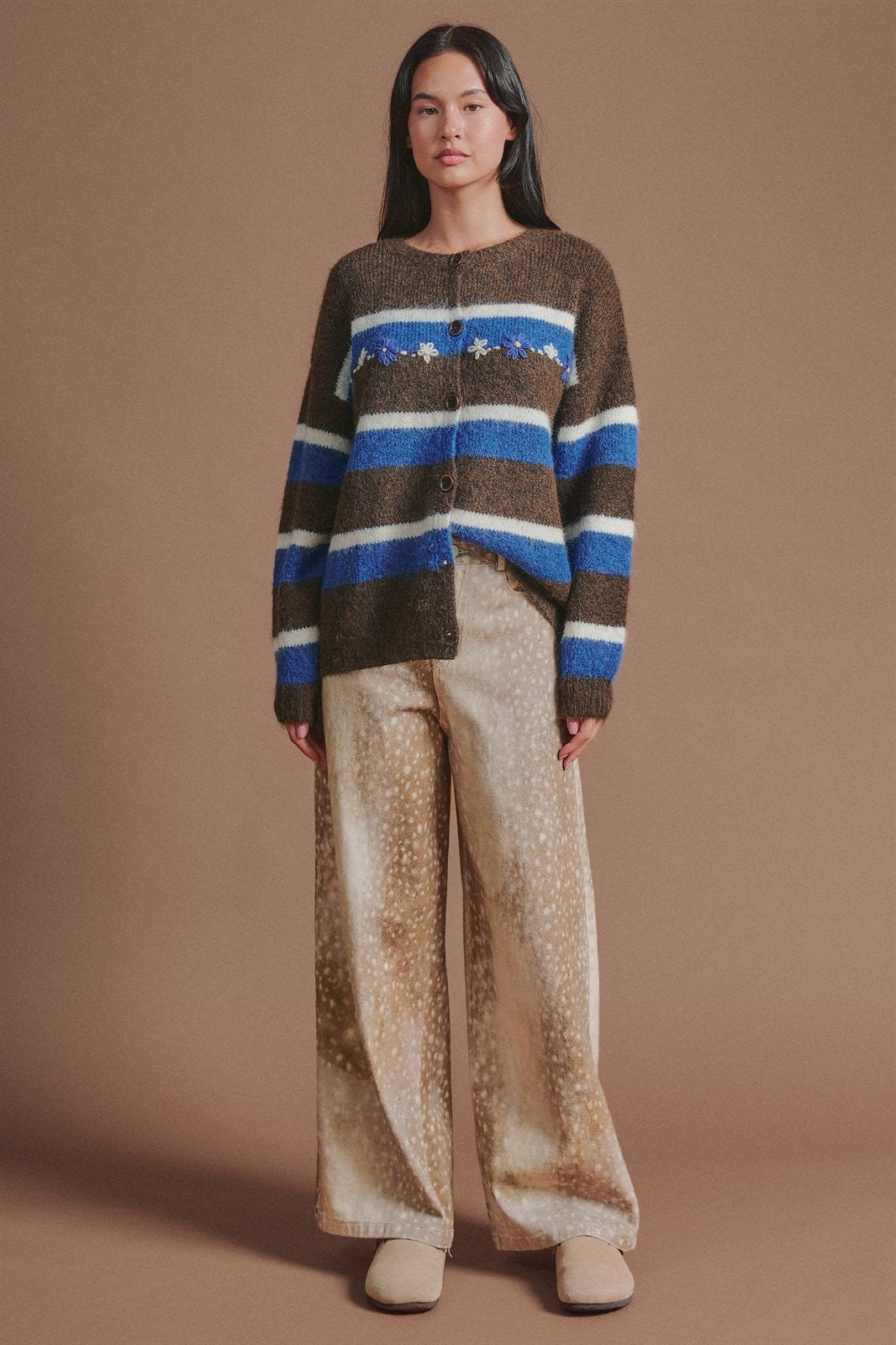 Deer Spot Print Wide Leg Cotton Twill Pants in Khaki - Women's Pants | Urban Daizy
