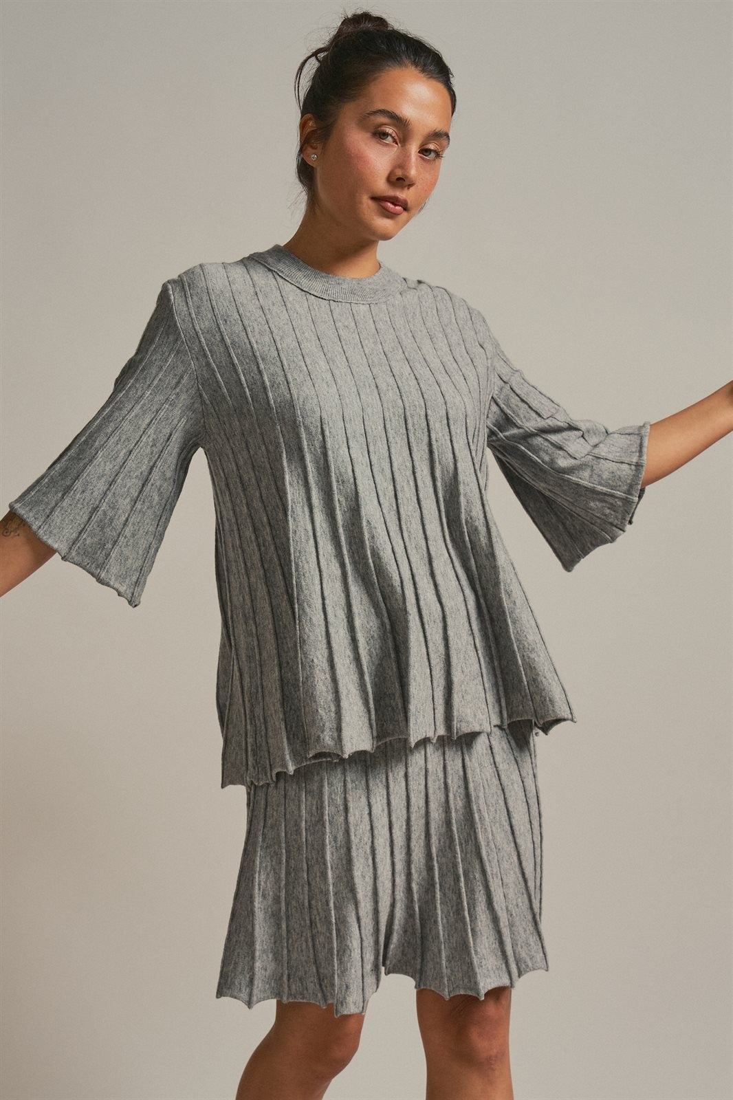 Pleated Swing Knit Top with Bell Sleeves in Grey - Women's Pants | Urban Daizy