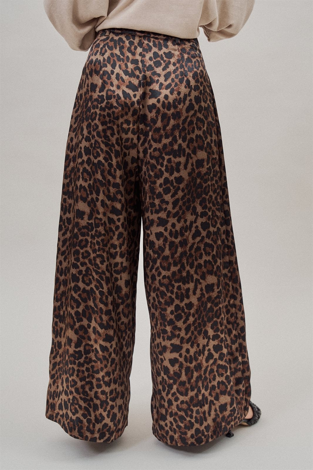Leopard Print Satin Pleated Wide Leg Trousers in Leopard - Women's Pants | Urban Daizy