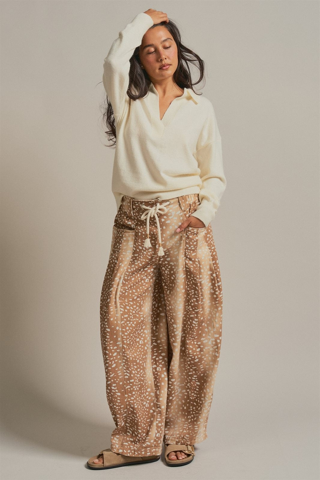 Fawn Print Cotton Twill Barrel Pants in Khaki - Women's Pants | Urban Daizy