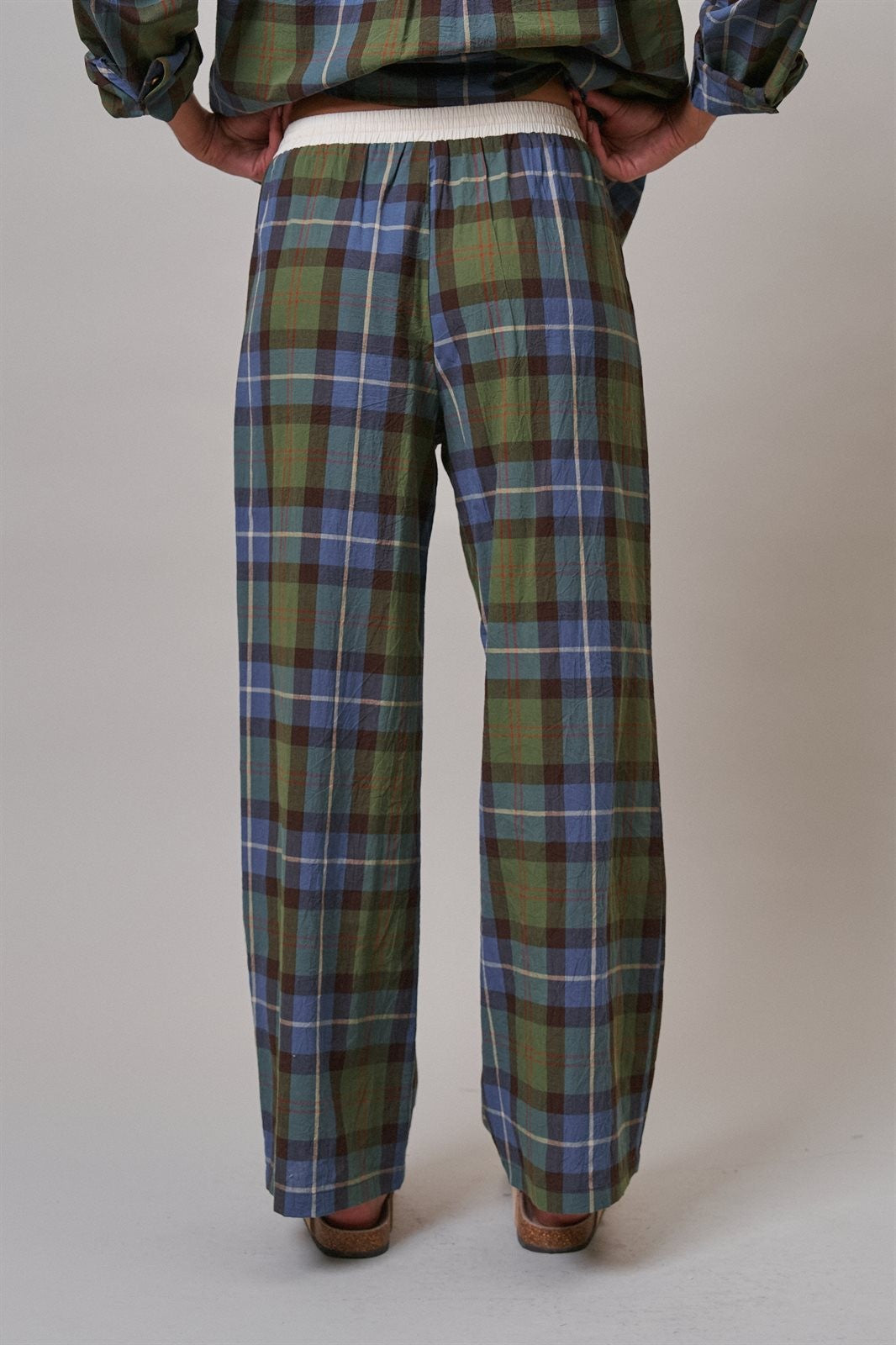 Plaid Wide Leg Cotton Drawstring Pants in Green - Women's Casual Pants | Urban Daizy