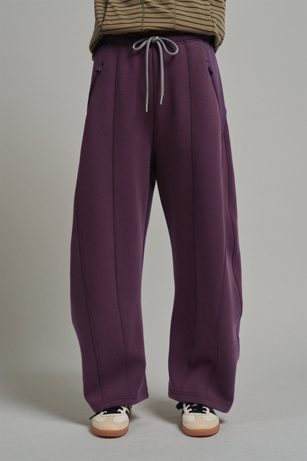 Fleece Lined Barrel Leg Sweatpant in Plum - Women's Sweatpants & Joggers | Urban Daizy