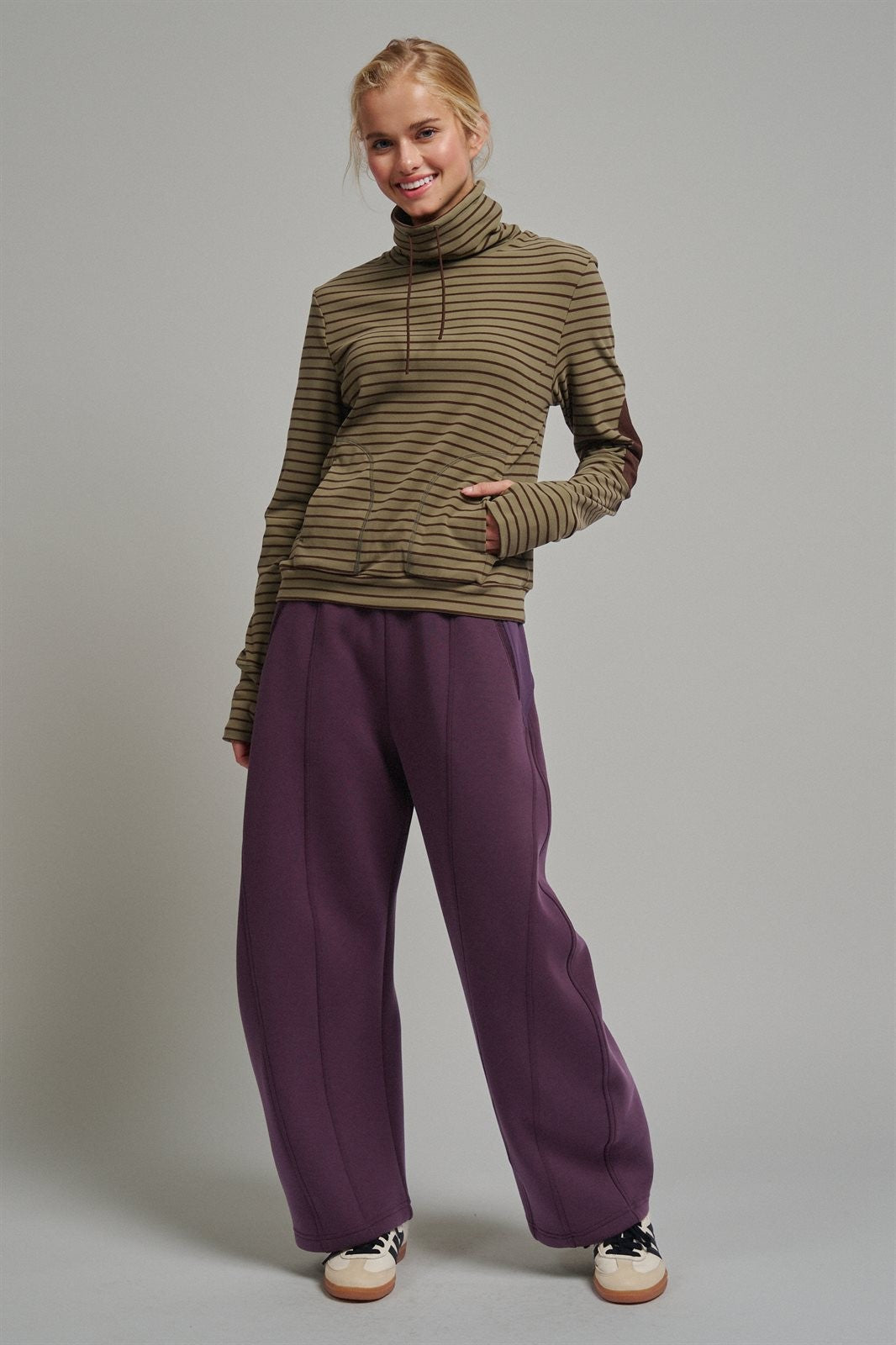 Fleece Lined Barrel Leg Sweatpant in Plum - Women's Sweatpants & Joggers | Urban Daizy
