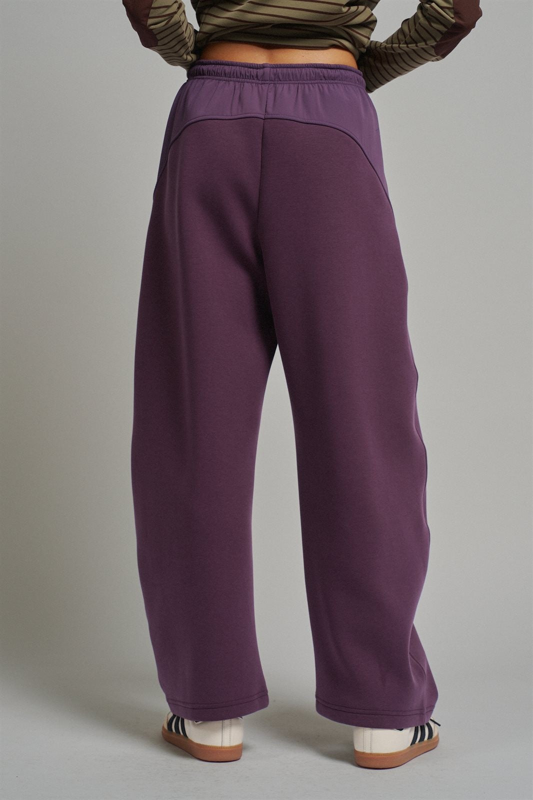 Fleece Lined Barrel Leg Sweatpant in Plum - Women's Sweatpants & Joggers | Urban Daizy