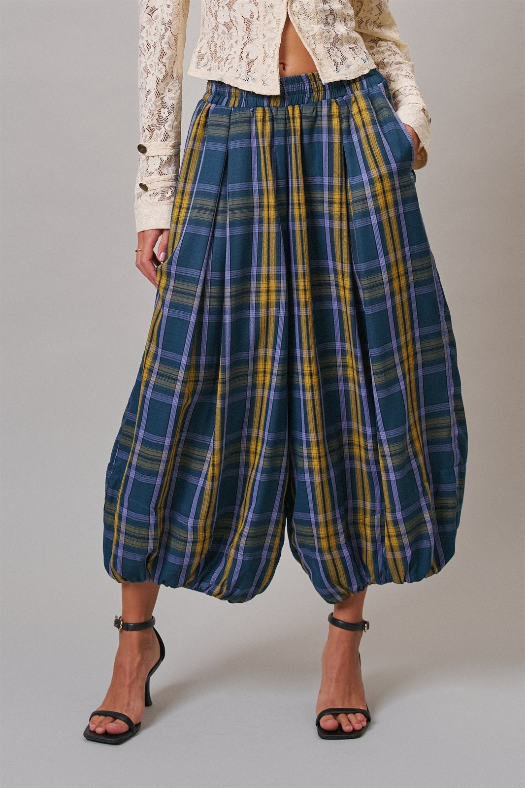 Plaid Balloon Pants Bubble Hem Elastic Waist in Teal Green - Women's Casual Pants | Urban Daizy