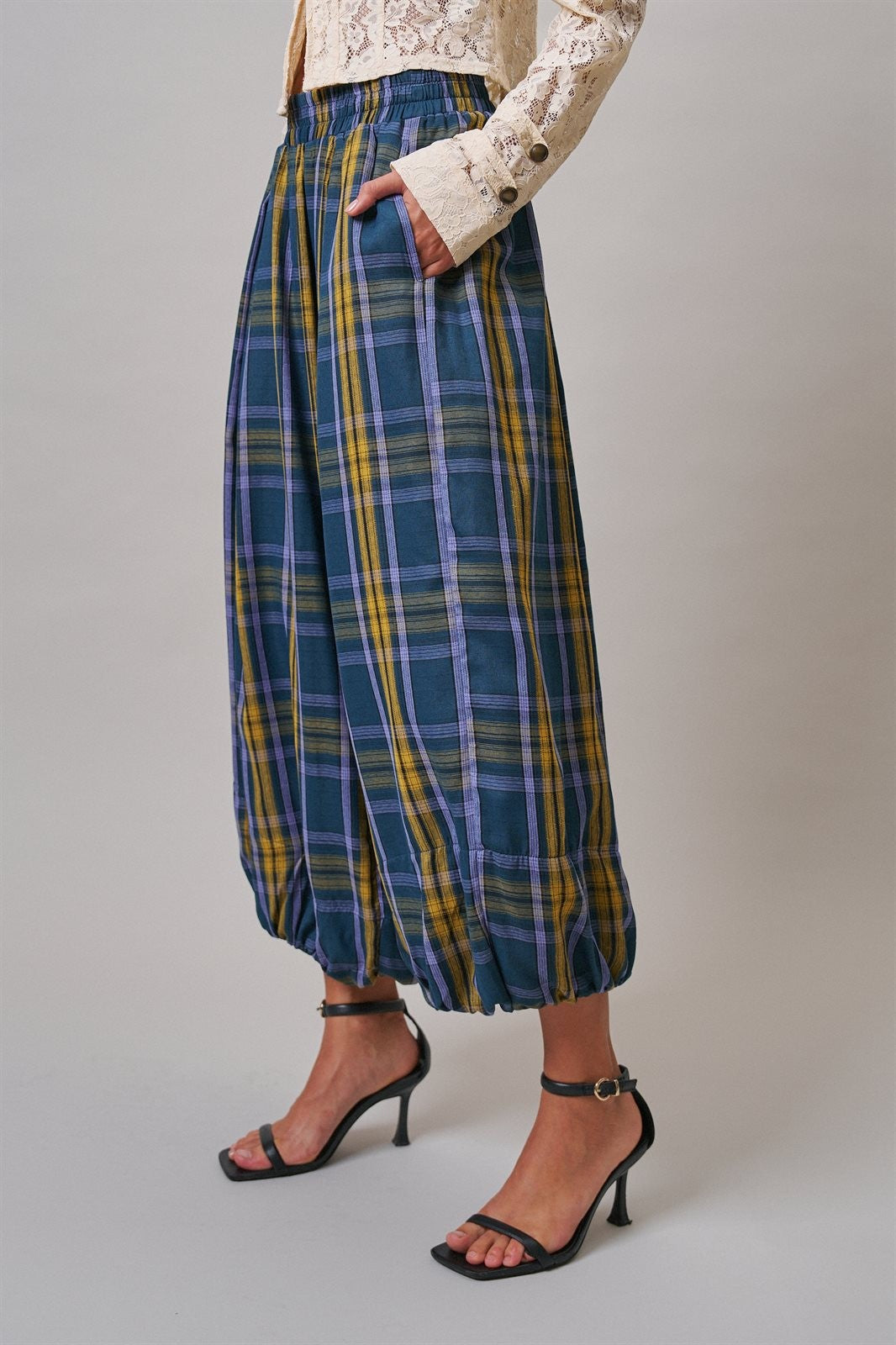 Plaid Balloon Pants Bubble Hem Elastic Waist in Teal Green - Women's Casual Pants | Urban Daizy