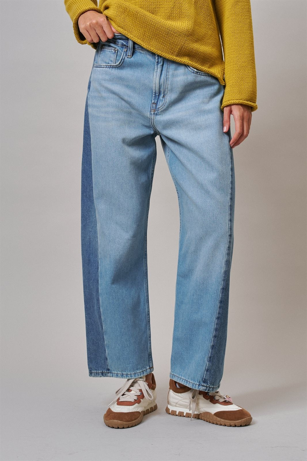 Two Tone Barrel Wide Leg Jeans in Cotton Denim in Denim Blue - Women's Barrel Jeans | Urban Daizy