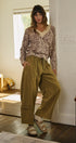 Open Trail Barrel Cargo Pants in Olive Green - Women's Casual Pants | Urban Daizy