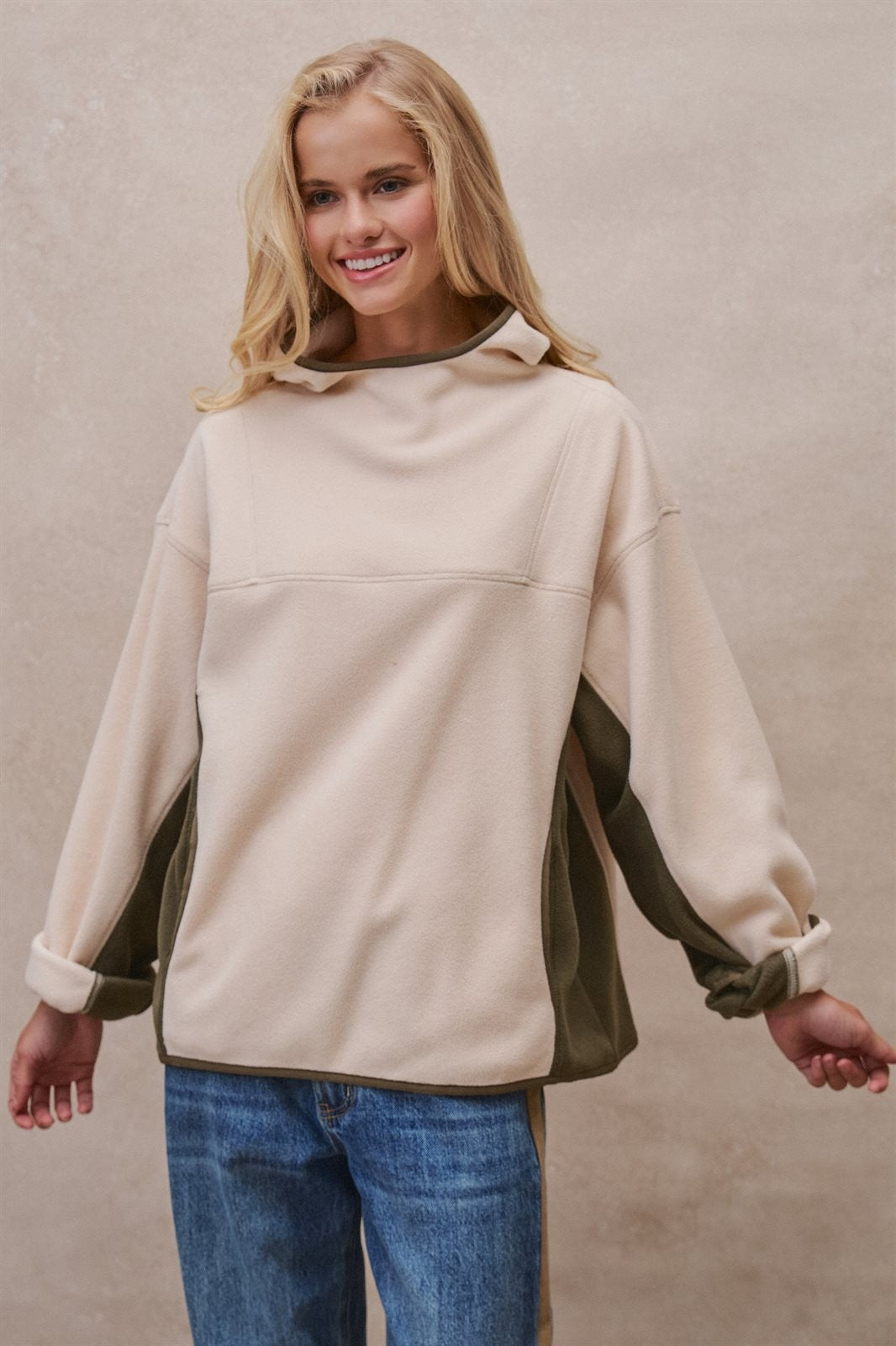 Color Block Fleece Mock Neck Pullover Sweatshirt in Ivory - Women's Sweatshirts & Hoodies | Urban Daizy