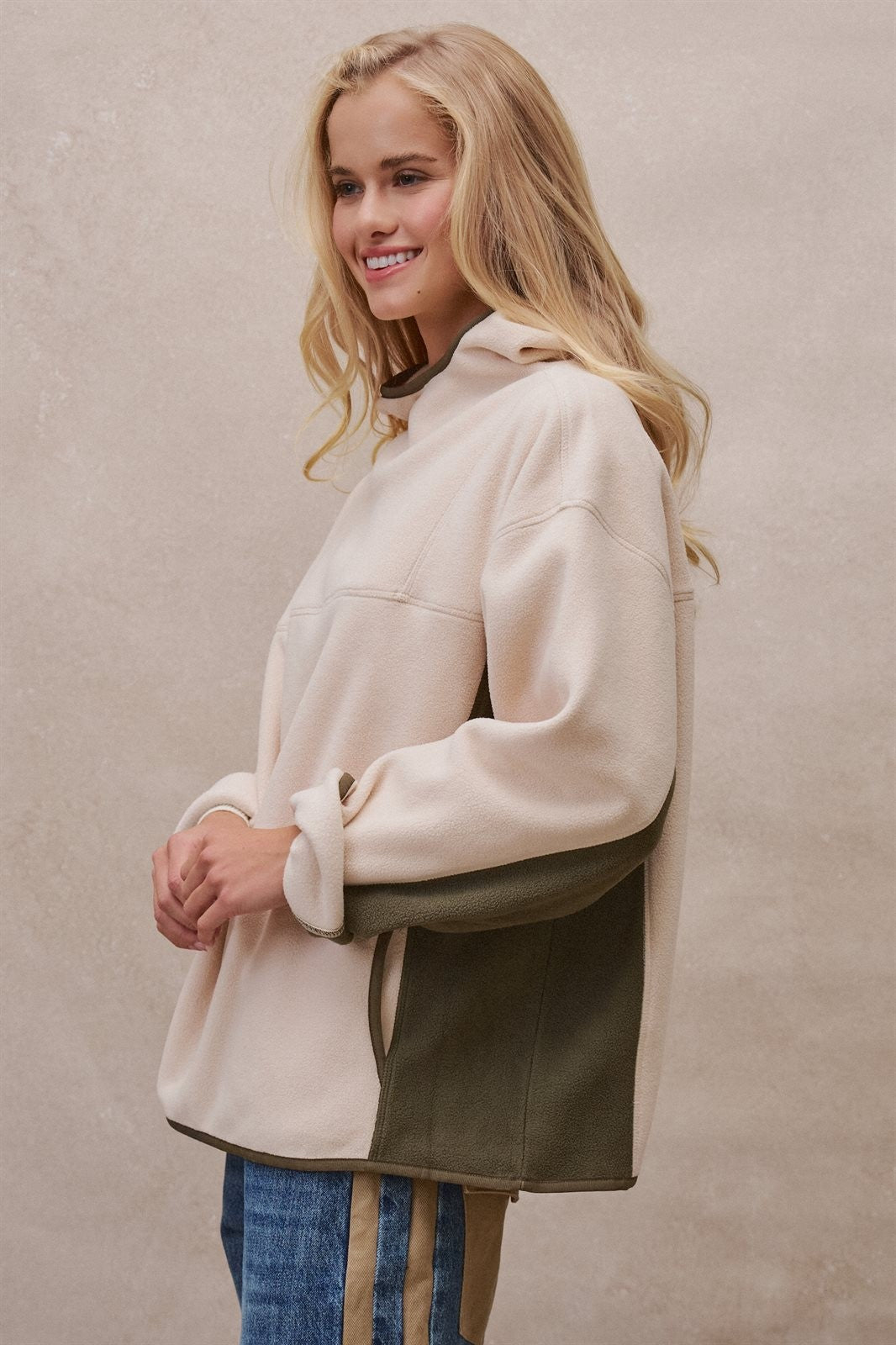 Color Block Fleece Mock Neck Pullover Sweatshirt in Ivory - Women's Sweatshirts & Hoodies | Urban Daizy