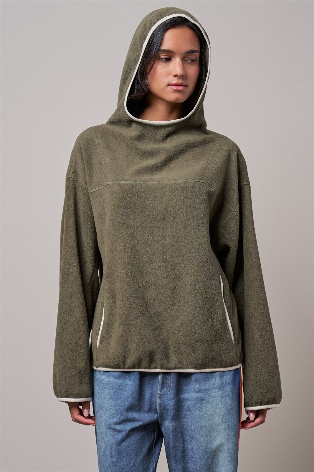 Color Block Fleece Mock Neck Pullover Sweatshirt in Olive - Women's Sweatshirts & Hoodies | Urban Daizy