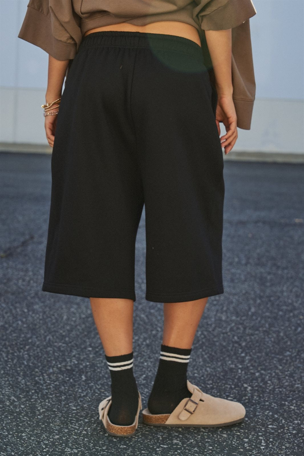 Cotton Fleece Drawstring Knee-Length Sweat Shorts in Black - Women's Fashion | Urban Daizy